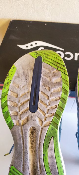 Saucony Endorphin Shift 3 Scarpe da Corsa