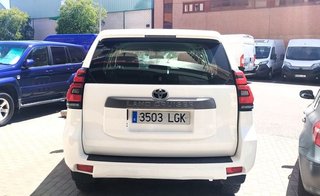 Toyota Land Cruiser TOYOTA Land Cruiser 2.8 D4D GX 7 Plazas TOYOTA Land Cruiser 2.8 D4D GX 7 Plazas