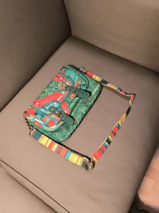 Bolsito Desigual niña multicolor 25x18