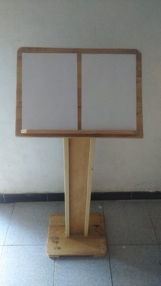 Supporto per ospitalità in legno 2 x A4