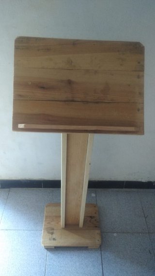 Supporto per ospitalità in legno 2 x A4