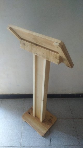 Supporto per ospitalità in legno 2 x A4