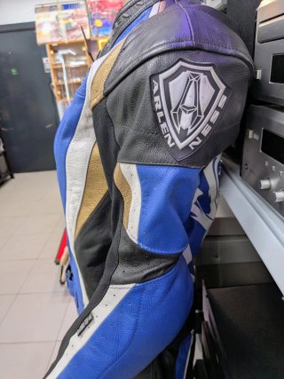 Mono Moto Arlen Ness Azul y Blanco (S)