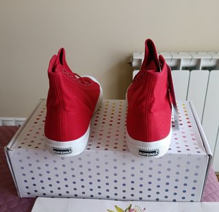 Zapatillas Superga Rojas Y negras Talla 39 de 75€