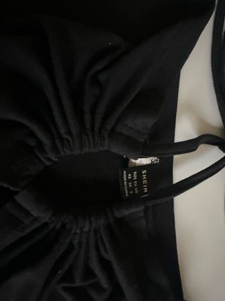 Top SHEIN negro fruncido tiras