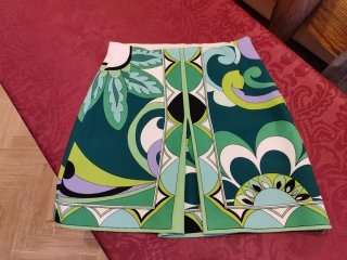 Falda Zara Talla XS Estampado Geométrico