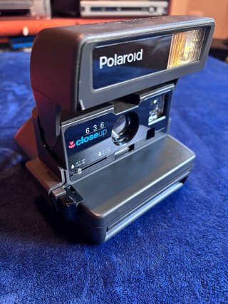 Polaroid 636 Close Up Cámara Instantánea con Funda