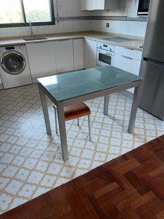 Mesa de cocina cristal y metal