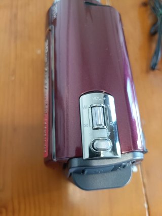 Videocámara JVC Everio HD 30GB Roja