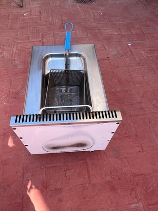 Freidora a gas butano