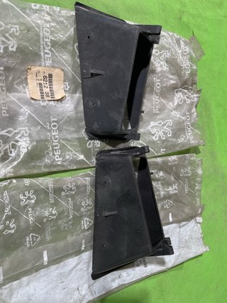 Molduras Antiniebla Peugeot 405 Mi16