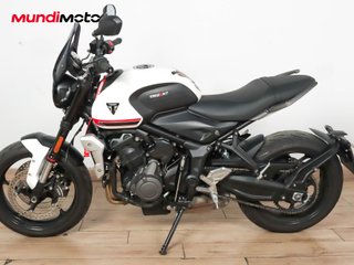 TRIUMPH TRIDENT 660