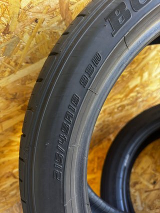 Neumáticos  215/45R18 93W Ocasión
