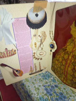 Barbie Regina Elisabettiana