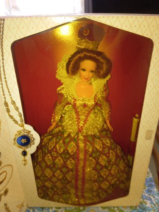Barbie Regina Elisabettiana