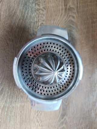 Espremedor de citrinos em aço inox