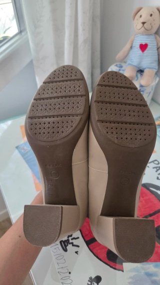 Zapatos piel de salón beige T38
