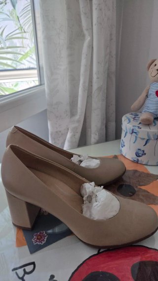 Zapatos piel de salón beige T38