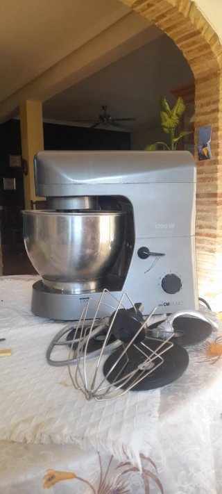Batidora amasadora Clatronic 1200W