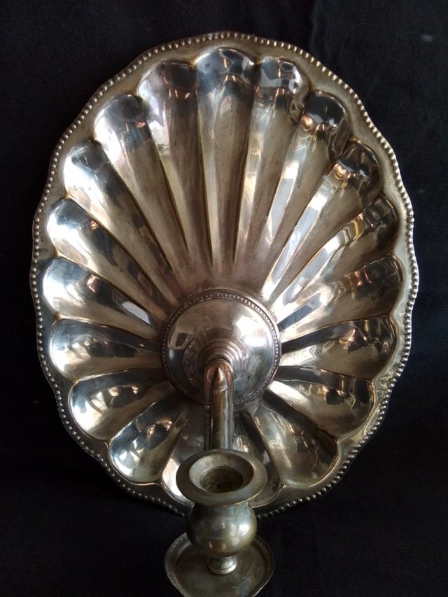 Candelabro antiguo plateado