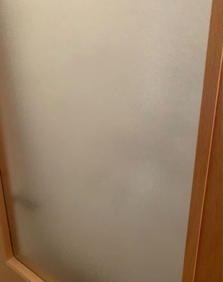 Puerta madera con cristal