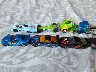 9 Coches Hot Wheels Seminuevos