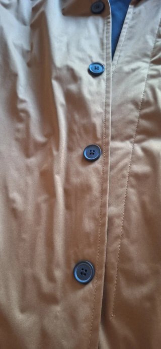 Chaqueta larga marrón chico