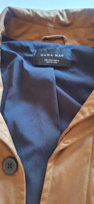 Chaqueta larga marrón chico