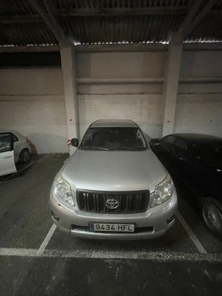 Toyota Land Cruiser 150 2011