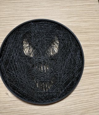 Opera d'arte Venom in filo
