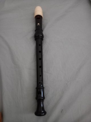 Flauta dulce negra