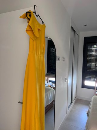 Vestido fiesta amarillo talla XS con cinturón