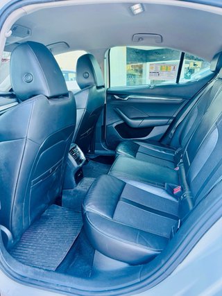 Se vende licencia de taxi impar
