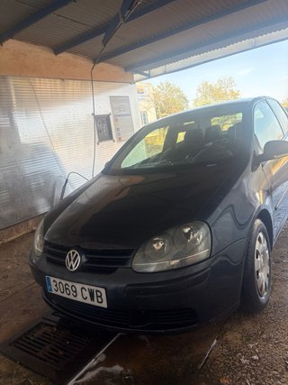Volkswagen Golf 2004