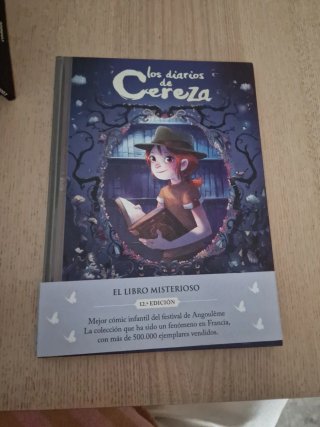 DIARIOS DE CEREZA 2: EL LIBRO MISTERIOSO