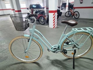 Bicicleta paseo BTWIN azul