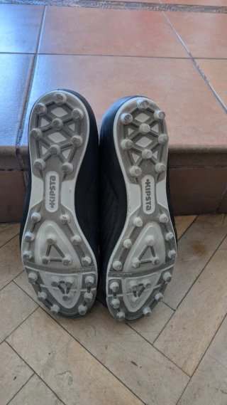 Zapatillas Fútbol Kipsta Negras Talla 40