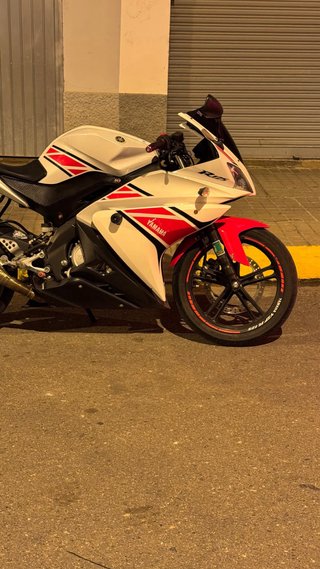 Yamaha YZF R125 50 Aniversario
