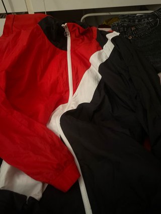 Chaqueta deportiva color block