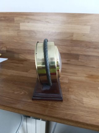Reloj de sobremesa náutico