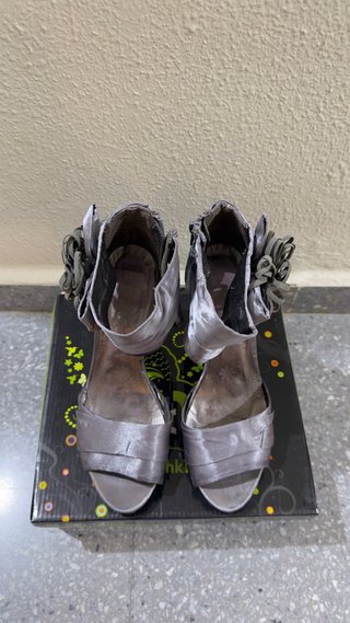 Sandalias de fiesta grises talla 38
