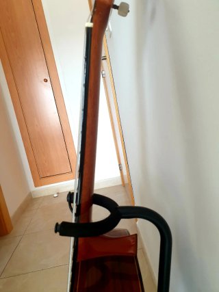 Guitarra Alhambra 8C Maciza