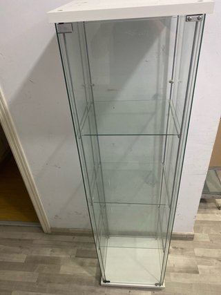 Estantería de cristal y metal