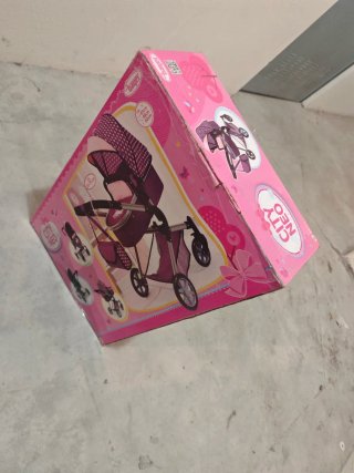 Carrito de juguete para muñecas