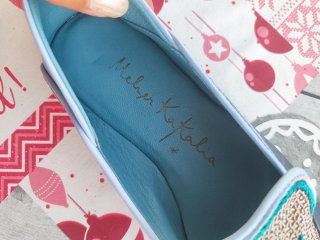 Mocasines Meher Kakalia escarabajo bordado