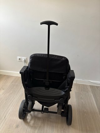 Silla de paseo negra MYLA