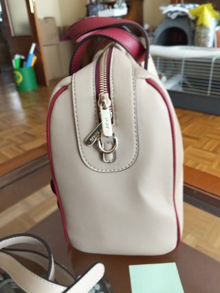 Bolso Tous Beige y Rojo Flores Relieve