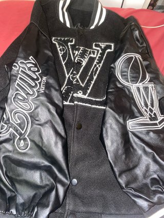 Chaqueta bomber negra talla entre S y M