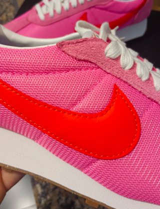 Zapatillas Nike Rosas y Rojas