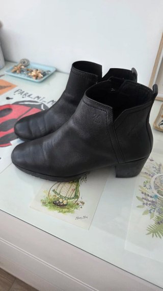 Botines piel negros talla 39